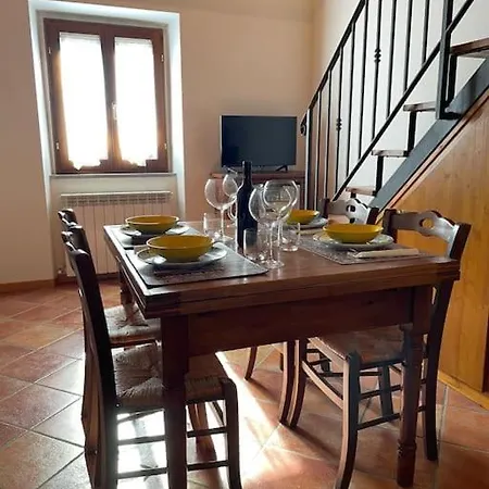 A Duecento Passi- Comfort Nel Cuore Della Toscana דירה