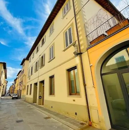 A Duecento Passi- Comfort Nel Cuore Della Toscana